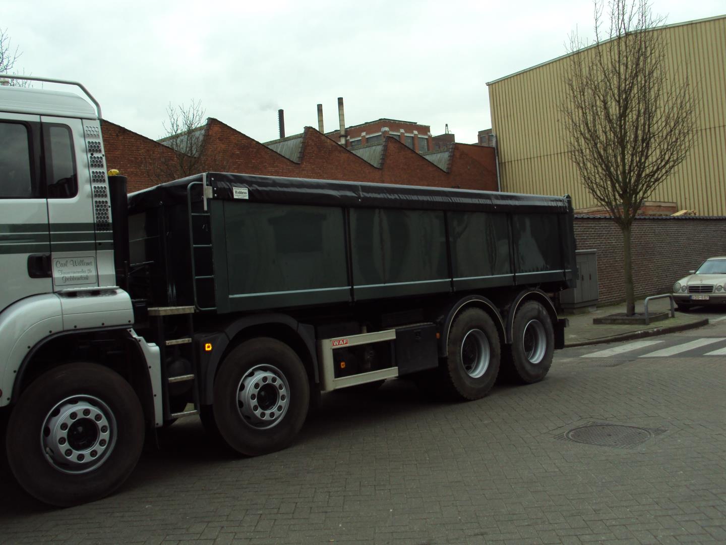 Containerzeil op maat, realisatie 4 door Dekzeilen Rubbens
