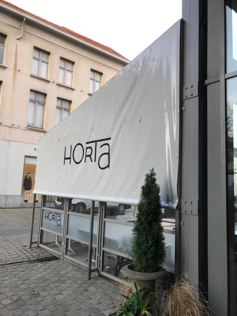 Voorzeil en zijzeil op maat voor terras, realisatie 9 door Dekzeilen Rubbens